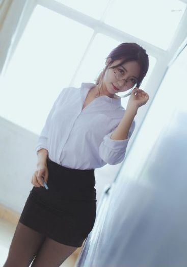 欧美日韩一中文字不卡v_BD迅雷电影在线